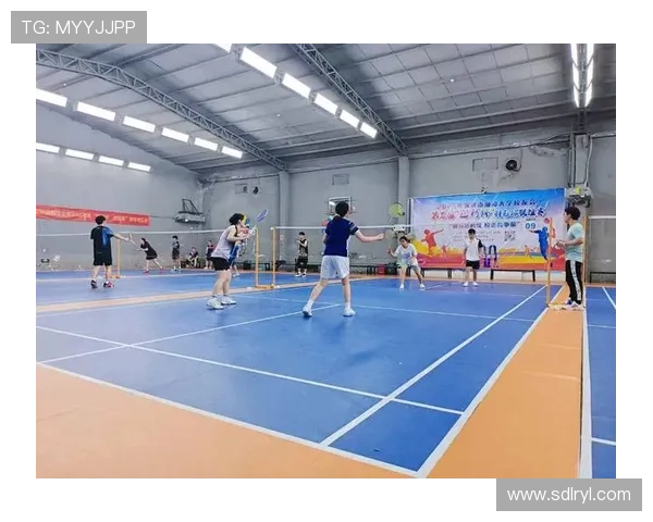 上海羽毛球队在选拔赛中的灵活性表现与战术调整分析 上海羽毛球队在选拔赛中的灵活性表现与战术调整分析